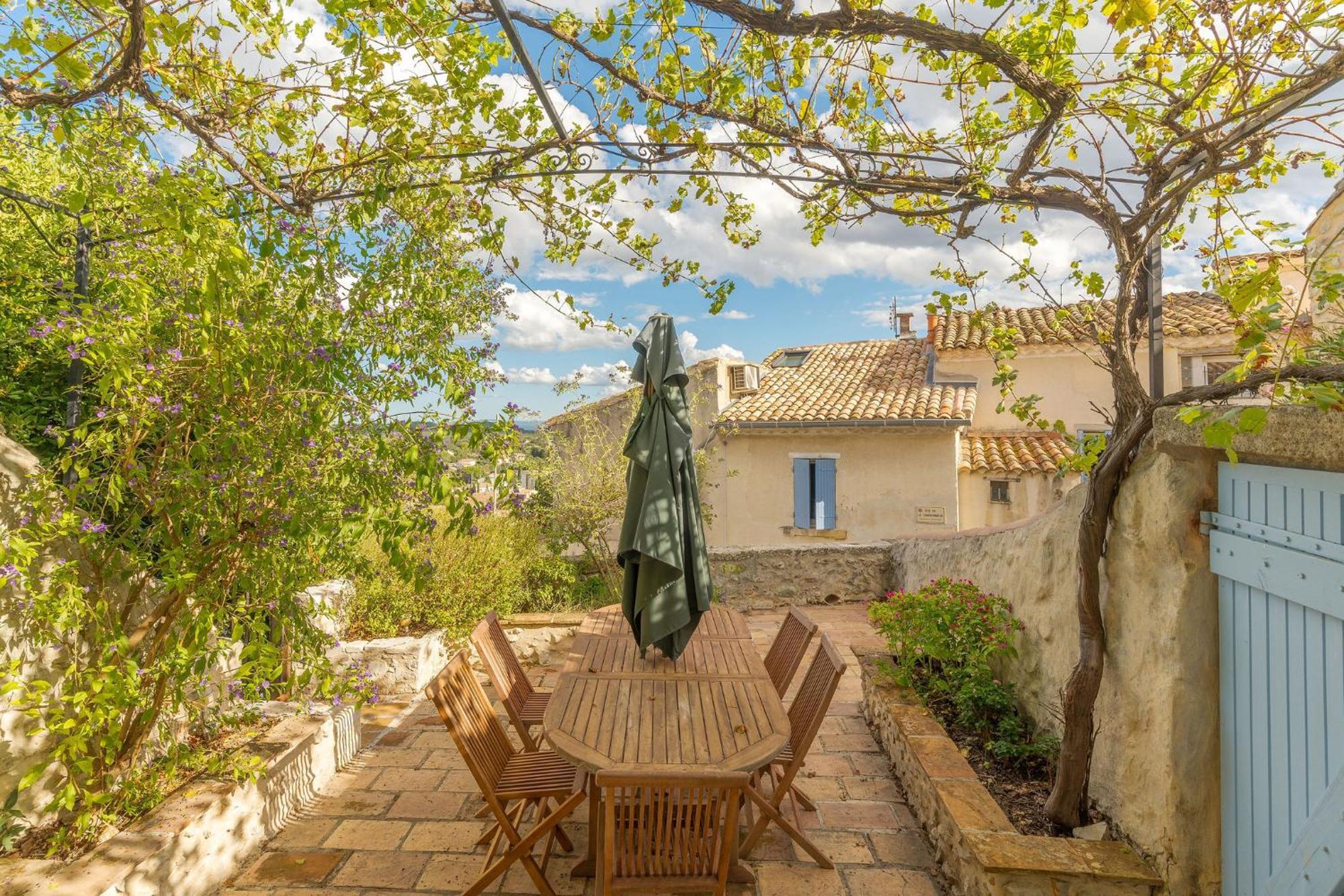 Villa Les Calades à Lédenon Extérieur photo
