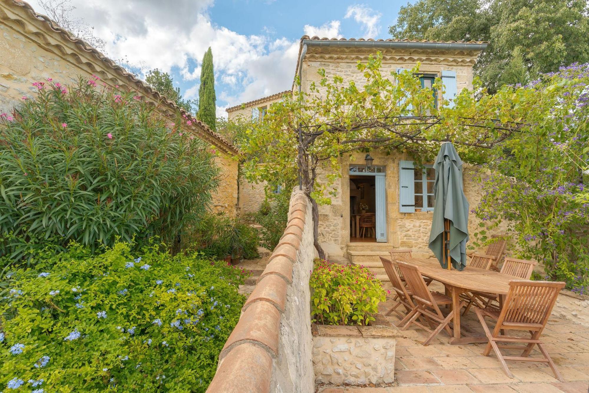 Villa Les Calades à Lédenon Extérieur photo