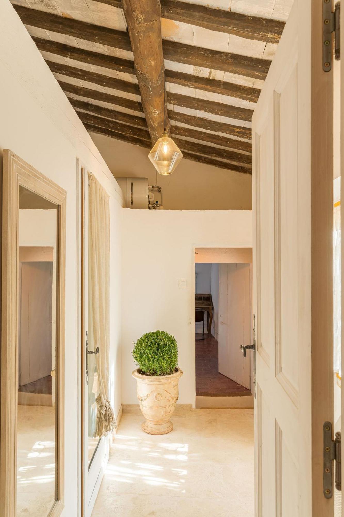 Villa Les Calades à Lédenon Extérieur photo